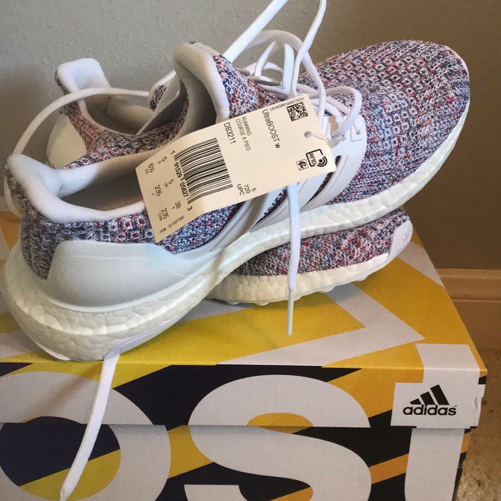 NWT!! Women’s Ultra Boost Size 6.5.